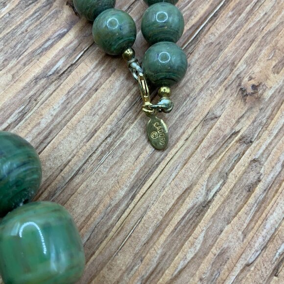 Cadoro Vintage Green Marbled Bakelite Beaded Gold Tone Necklace - Picture 5 of 8